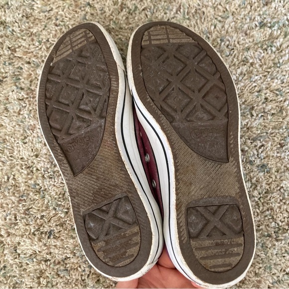 Converse Chuck Taylor Low Top Shoes Maroon Size W8 M6 - Picture 8 of 8
